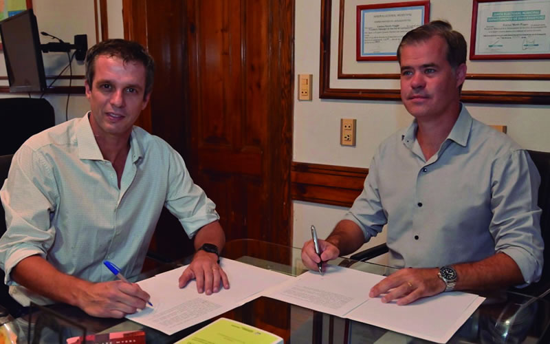 Cresto y Piaggio no se bajan y marcan juntos la cancha en las internas del peronismo