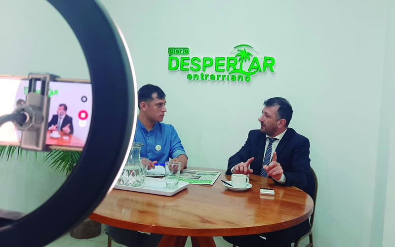 Estuvimos dialogando con el Senador Kueider en el estudio de Despertar Entrerriano: Internas y un plano electoral al rojo vivo