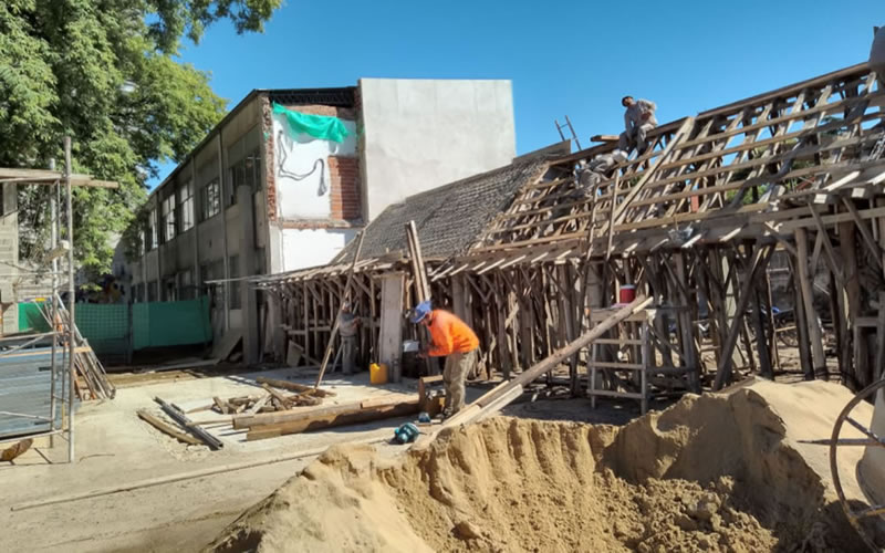 Afirman que la obra de construcción del gimnasio en la Escuela Nº 16 de Concordia supera el 50 por ciento