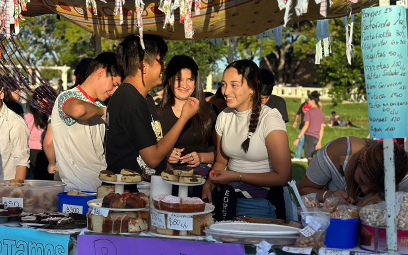Se llevó a cabo la Feria Expo Estudiantil organizada por ECU en la Costanera