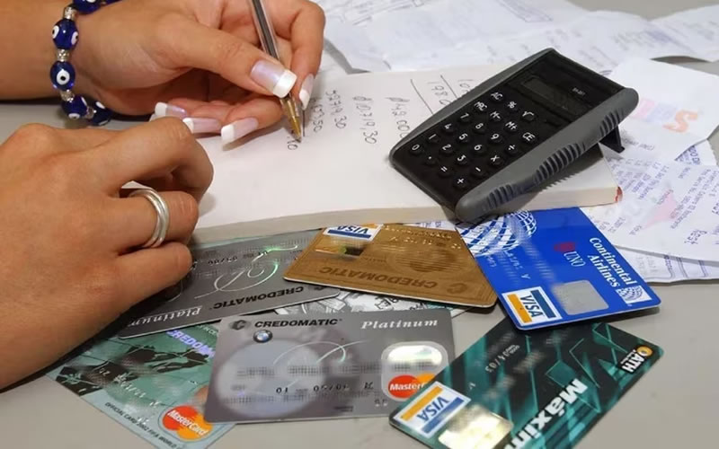 Tarjetas de crédito: Las nuevas “reglas de juego” que impactan en el consumo y recomendaciones para su mejor uso