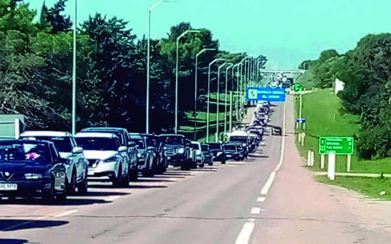 Casi 70 mil uruguayos cruzaron a Entre Ríos durante el fin de semana largo
