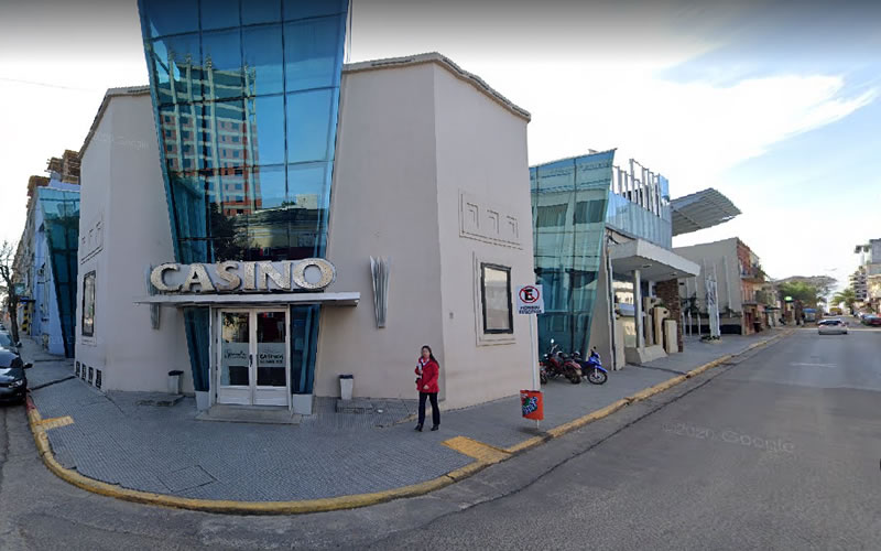 Provocaba disturbios fuera del Casino y fue detenido