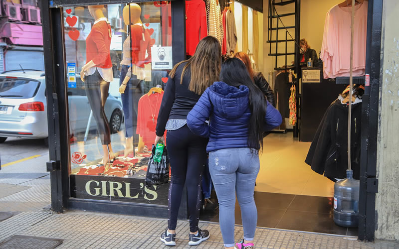 La corrida tuvo su impacto en remarcaciones de precios: Bienes de consumo masivo tuvieron fuertes aumentos