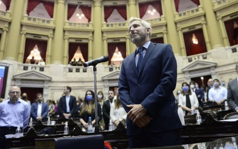 Frigerio renunció a su banca: “No es momento de especular con los cargos”