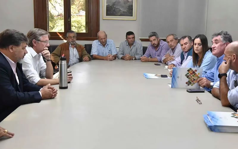 Referentes del agro se ilusionan con bajar las retenciones y presentan propuestas para acelerar la iniciativa