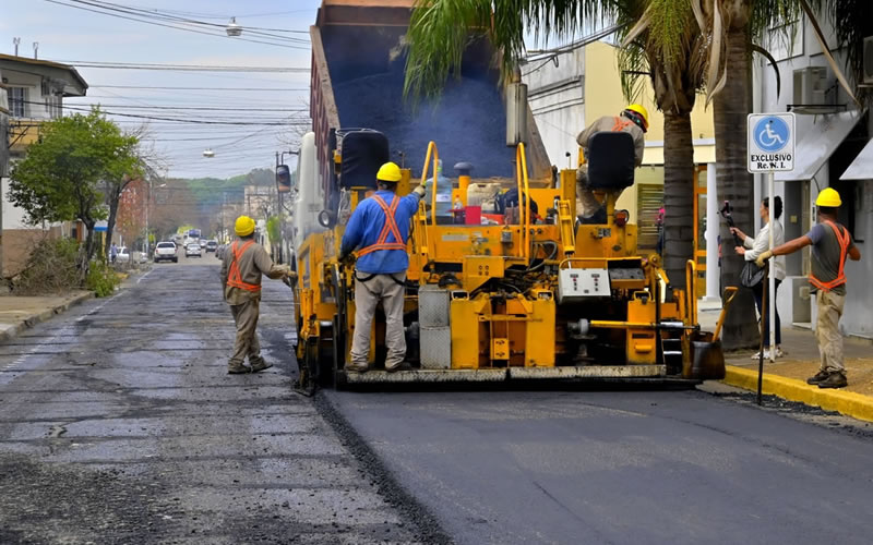 Continúa la repavimentación en la zona céntrica de la ciudad