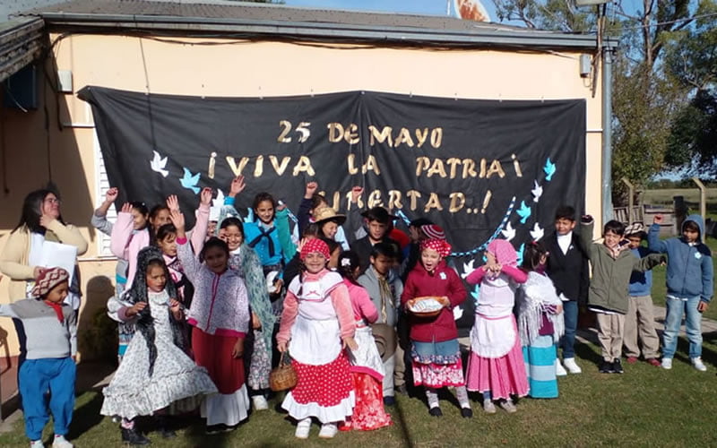 La vocación que transforma comunidades: La labor invaluable de los docentes rurales