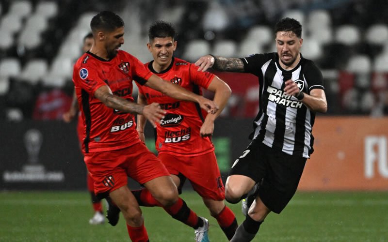 Patronato no pudo en Brasil y quedó eliminado de la Sudamericana