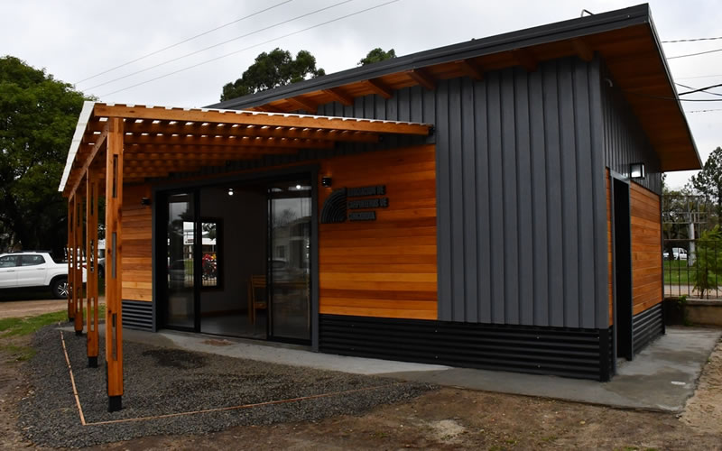 La Asociación Forestal Argentina visitó Concordia para interiorizarse del avance de las casas de madera