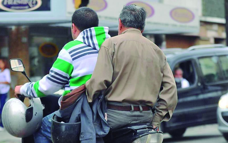 En Concordia no se respeta la ordenanza de motos, y se sigue viendo a los conductores circular sin casco