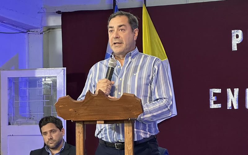 Encuentro de Precandidatos a Intendentes organizado por la Parroquia Nuestra Sra. de Pompeya