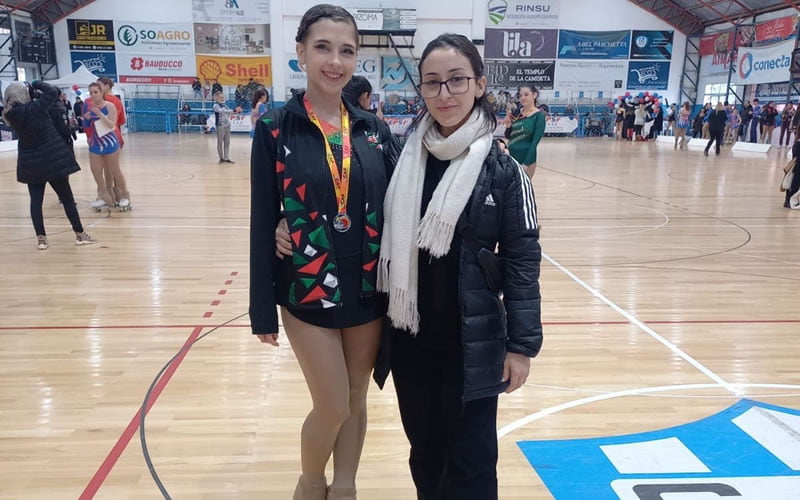 Patinadoras de Ferro hicieron podio y clasificaron al Nacional