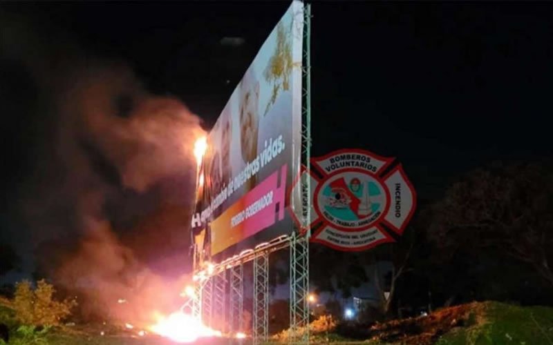 La Policía confirma que no hubo intención política en el incendio al cartel de Frigerio: “Fue un accidente”