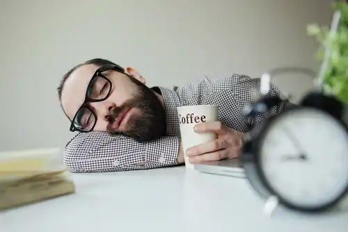 Echarse una siesta… ¿Evita que bajemos de peso?