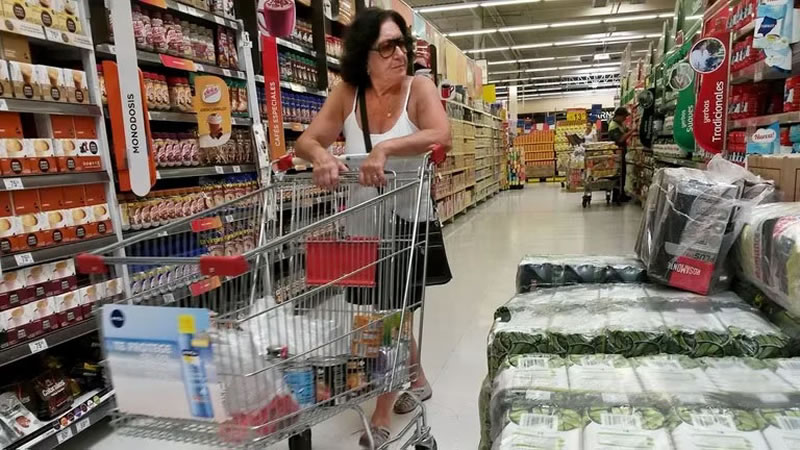 La inflación en alimentos vuelve a despegar y crece la brecha de precios entre supermercados y almacenes