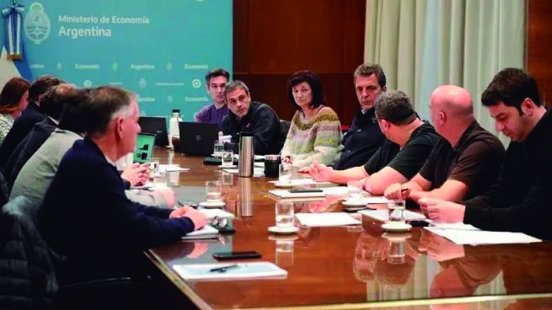 Suma fija para jubilados y trabajadores, precios y pymes: Las medidas que dará a conocer el gobierno