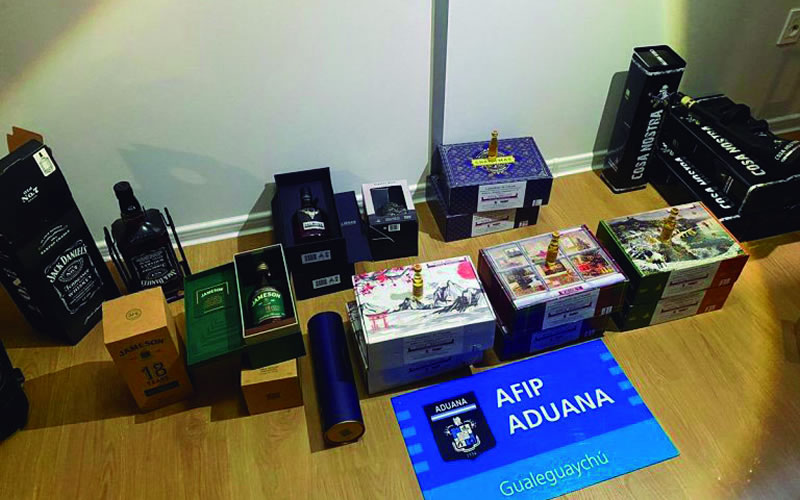 Aduana frustró el ingreso de casi 200 botellas de whisky por uno de los puentes con Uruguay
