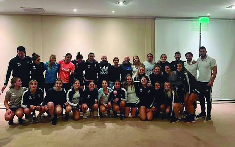 Hockey: Las Leoncitas ya entrenan en Concordia