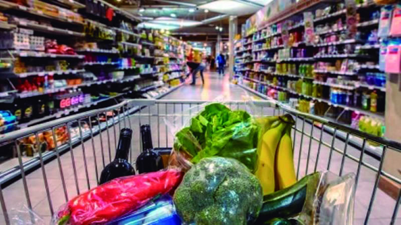 La canasta básica aumentó 7,1% y una familia necesitó  en julio ingresos de $248.900 para no ser pobre