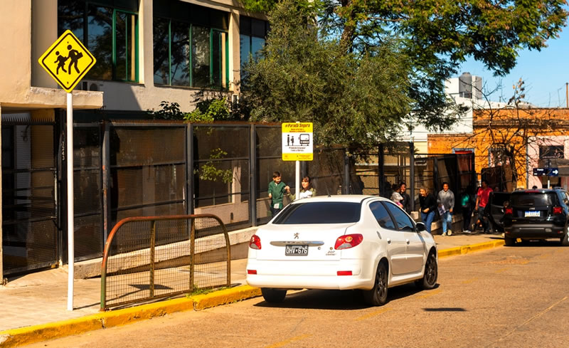 Parada Segura: Un programa municipal de ordenamiento vehicular en el ingreso a las escuelas