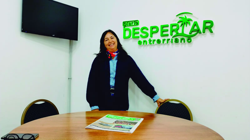 En esta edición de “Entrevistados” conocemos el oficio de tejer, con Claudia Gómez de “A todo telar”