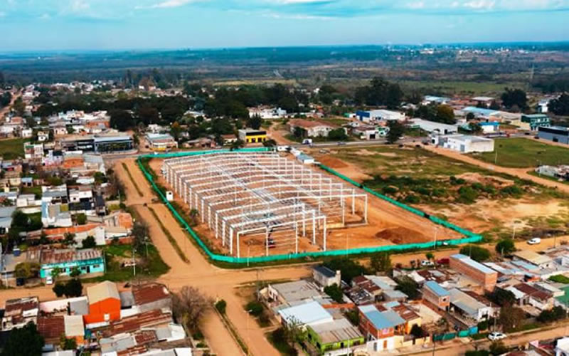 Retraso en la inauguración de Maxiconsumo en Concordia