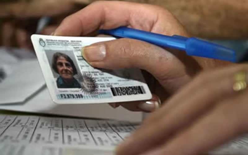 El Registro Civil de Concordia establece guardia especial para el retiro de documentos durante las PASO