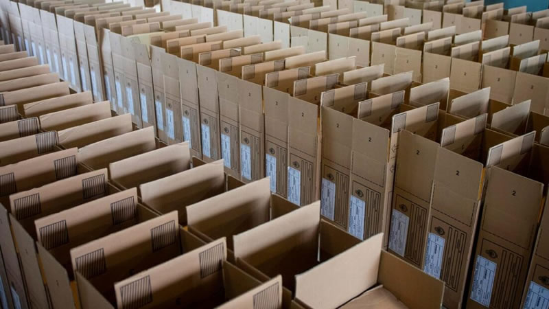 La distribución de urnas ya está en marcha