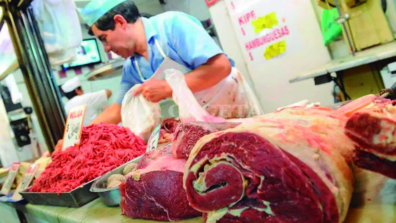 La carne vacuna trepó hasta un 60% durante agosto, pero la caída de la demanda le pone un techo al precio