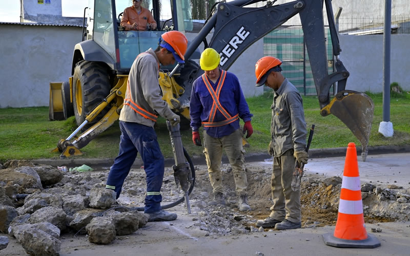 Avanzan las obras de repavimentación y bacheo intensivo