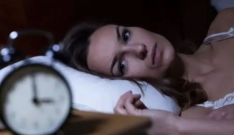 ¿Cómo mejorar la rutina nocturna para dormir mejor?