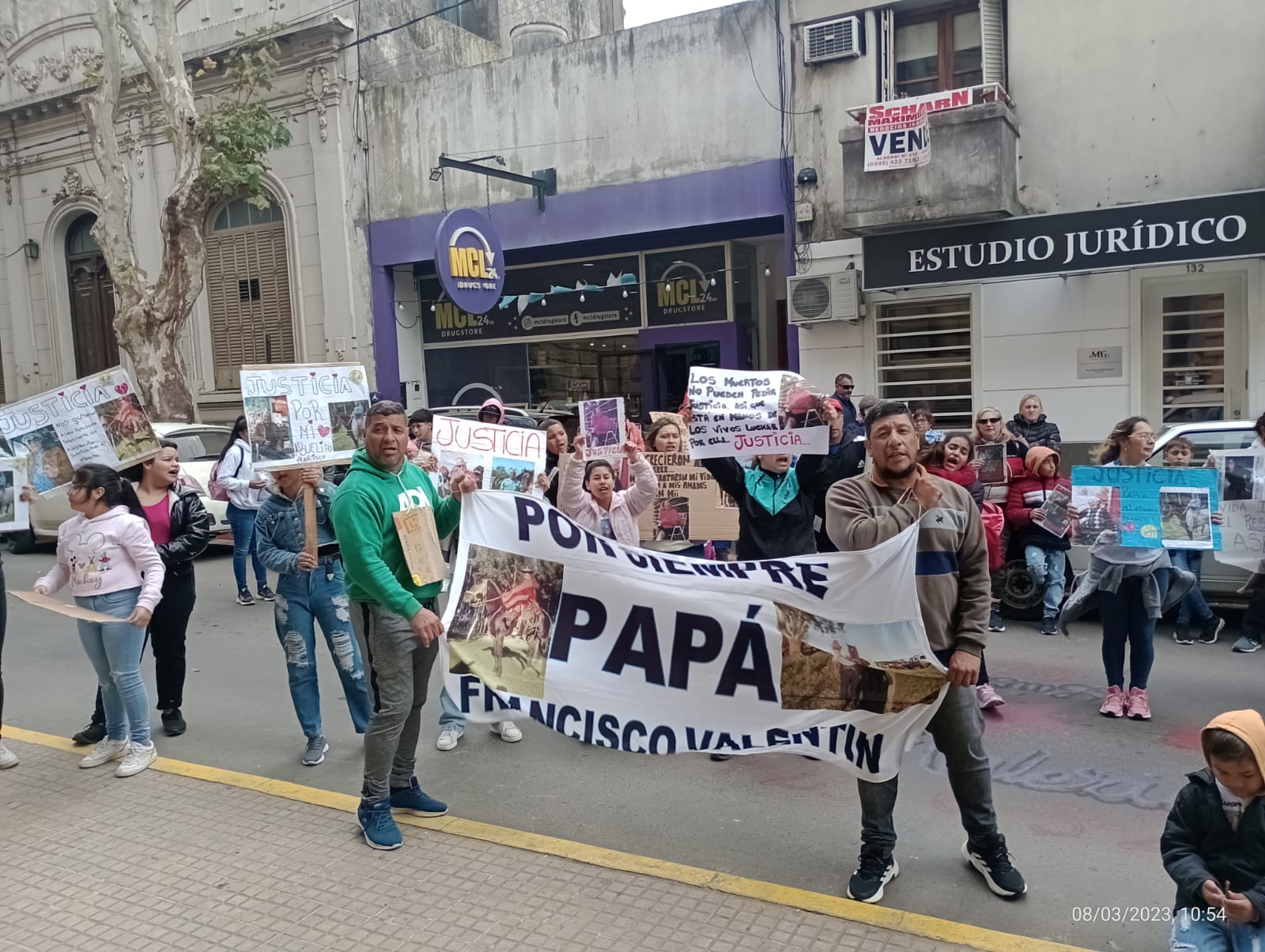 Familiares de Francisco Valentín Collajovsky exigen justicia por su muerte