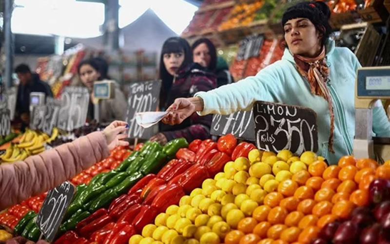 La inflación de agosto fue del 12,4% y alcanzó el 124,4% en el último año