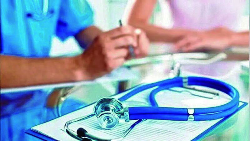 Crece la tensión en el sistema de salud por el cobro de copagos y se agudiza la crisis del sector