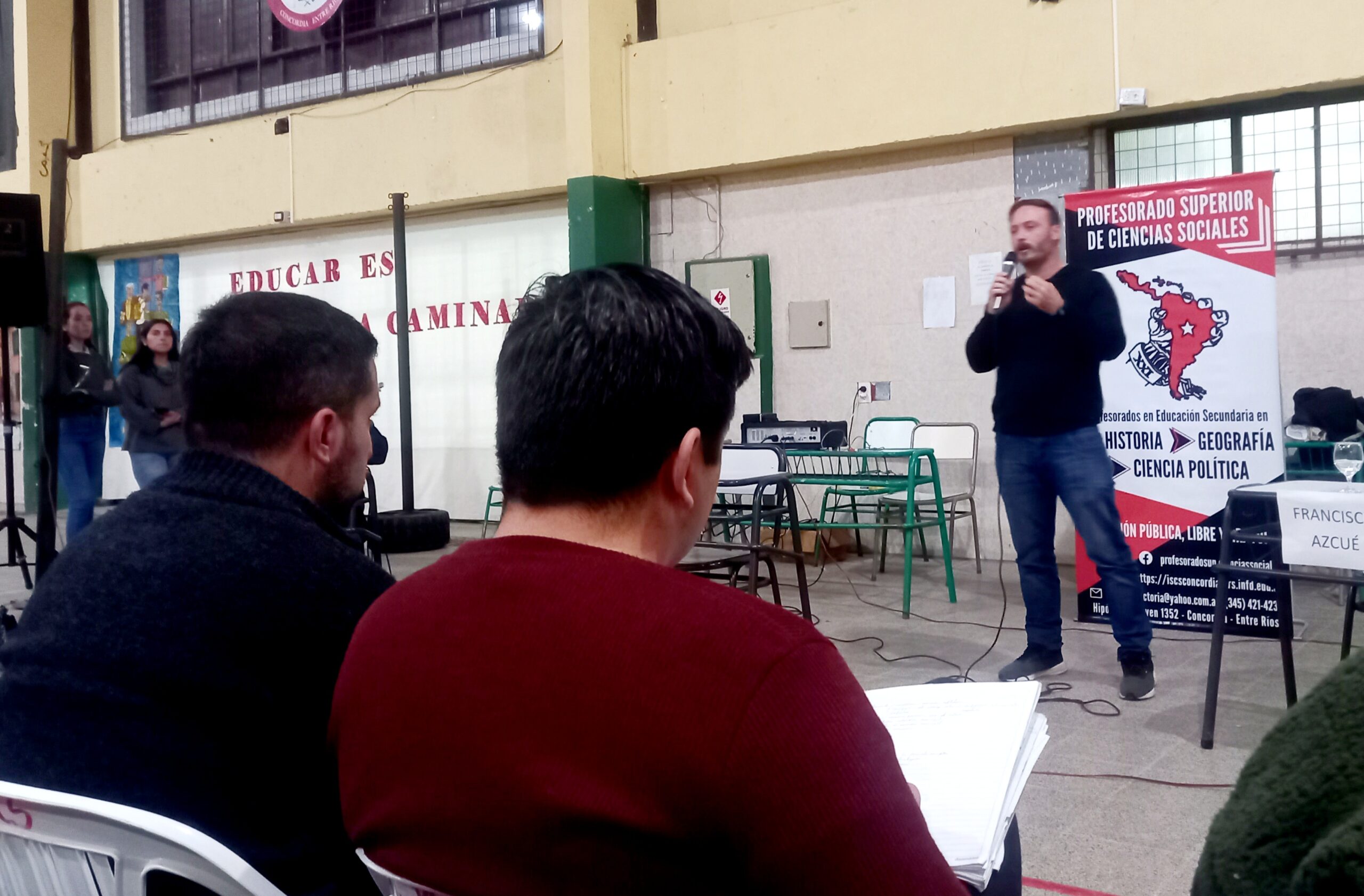Azcué: «Apoyamos los debates porque no tenemos nada que esconder»