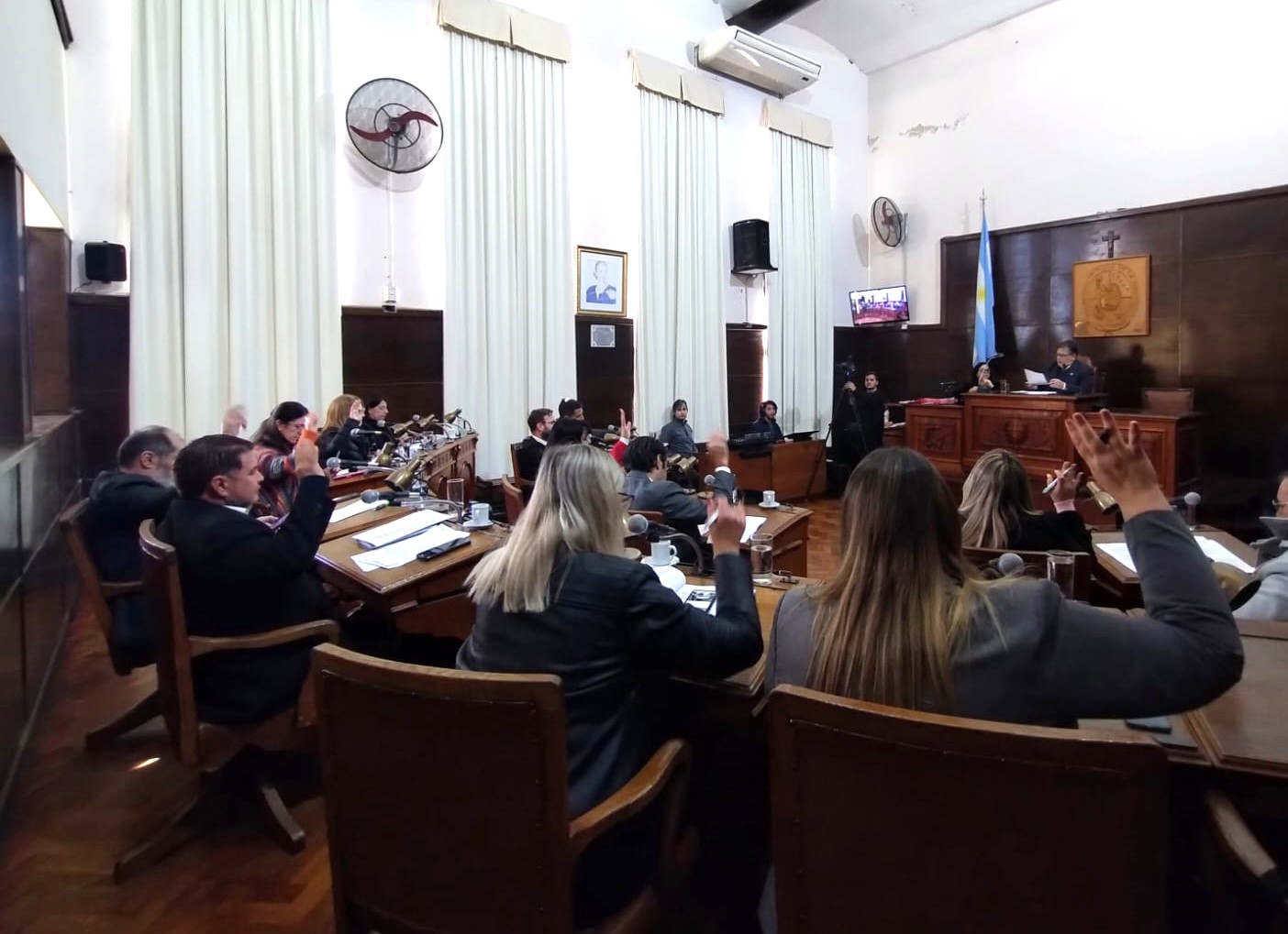 Concejo Deliberante aprueba pedido de informe sobre basura en Barrio Ex Aeroclub y exige explicaciones y medidas