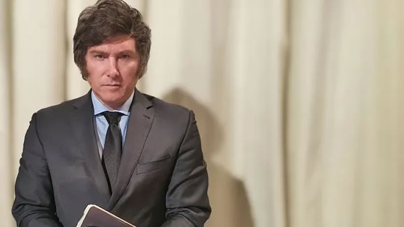 Casta, dolarización y cierre del Mercosur: Milei matiza su discurso para captar a moderados e indecisos