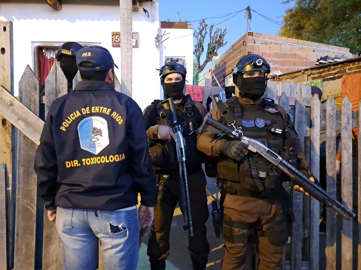 Siete detenidos en allanamientos por narcomenudeo en sector este de Concordia