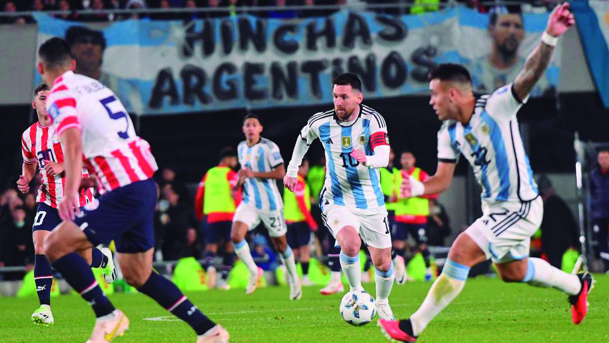 Con el regreso de Lionel Messi, Argentina derrotó 1-0 a Paraguay y sigue imbatible en las Eliminatorias