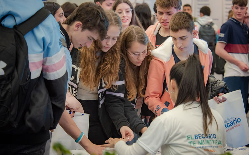 Con aumento, se abonan desde este lunes las becas a los estudiantes entrerrianos