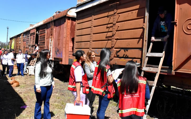 Realizan controles preventivos de salud en los centros de evacuados