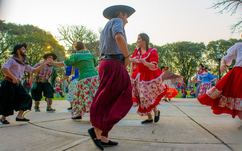 Están abiertas las inscripciones para el «Seminario de entrenamiento y formación para bailarines folklóricos»