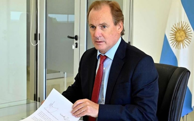 Bordet desmintió rumores y aseguró: “A la próxima gestión le dejaremos un fondo de reserva ajustado a dólares”