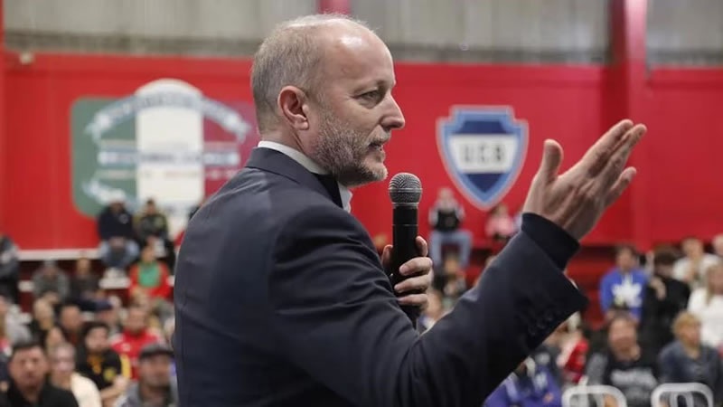 Denunciaron a Martín Insaurralde por enriquecimiento ilícito tras la polémica por su viaje a Marbella con una modelo