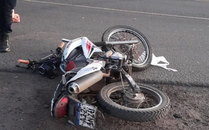 Un motociclista fue hospitalizado tras un choque