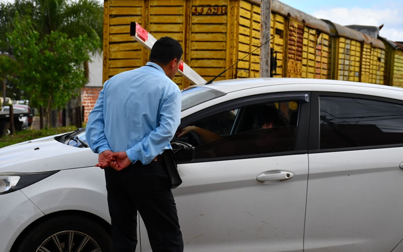 La Central de Tránsito continúa trabajando en la zona inundable y recomienda precaución al transitar por estos sectores