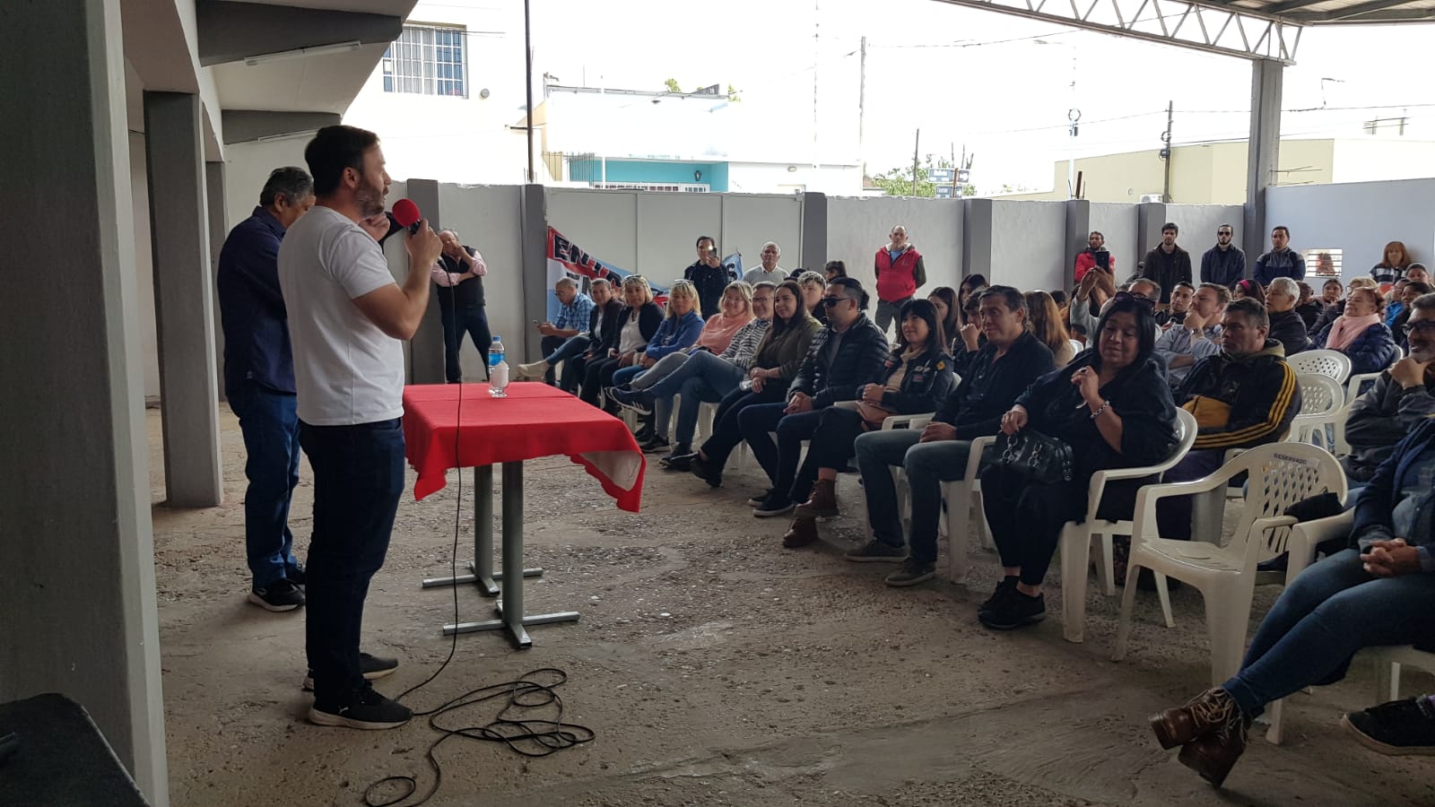 Agrupaciones peronistas apoyan la candidatura de Azcué