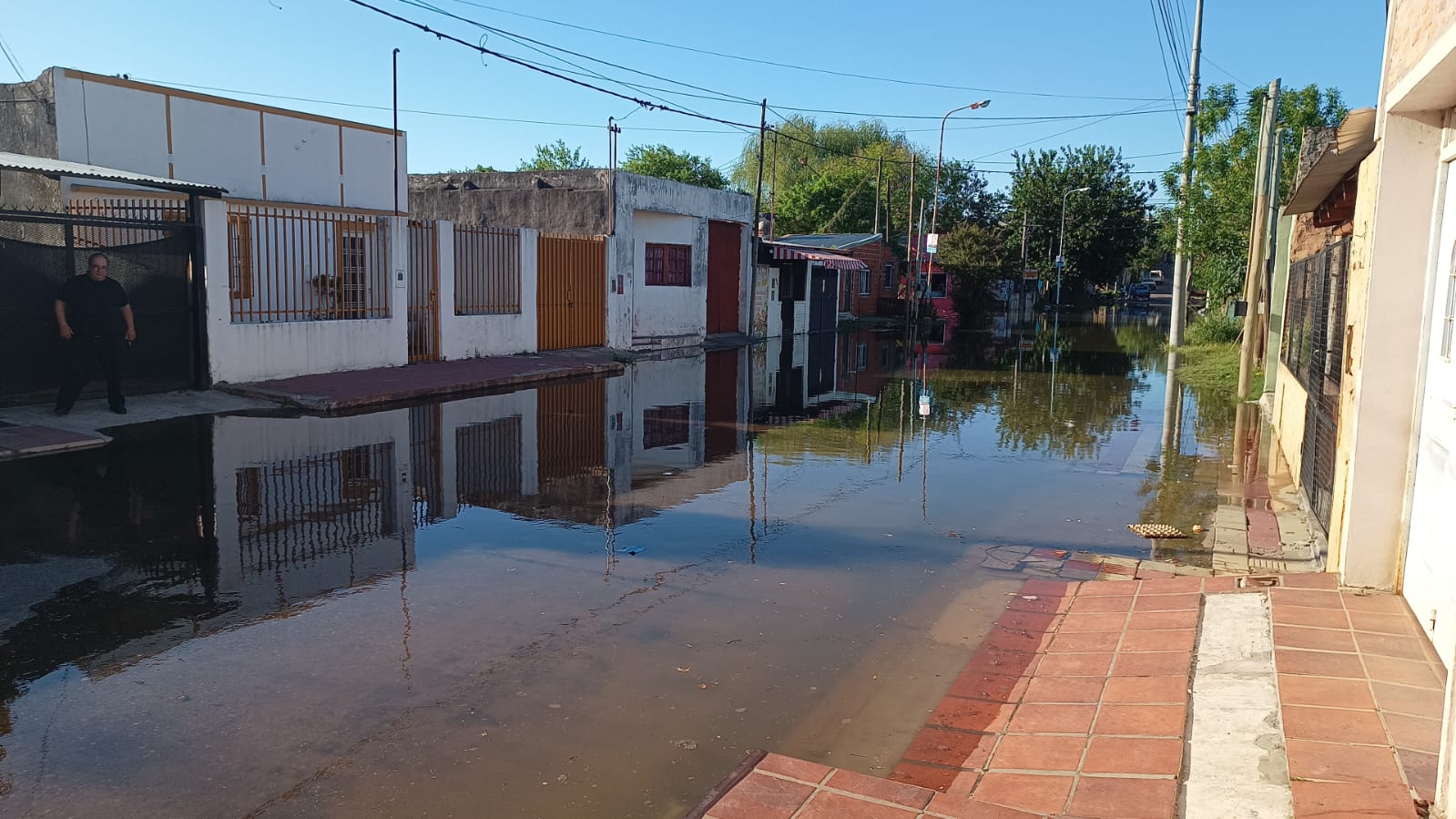 Alentador: según CTM el río seguirá sin superar los 14 metros