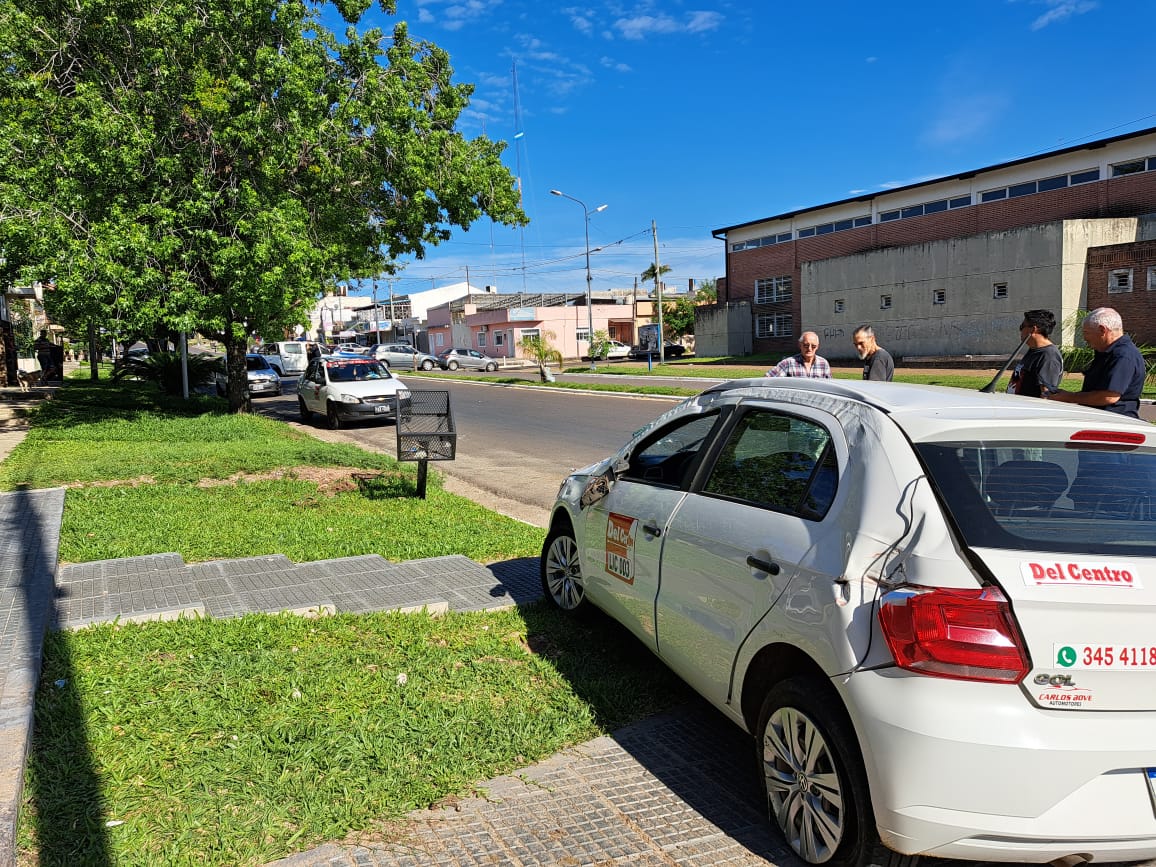 Choque de remis en Boulevard San Lorenzo y Bolivia
